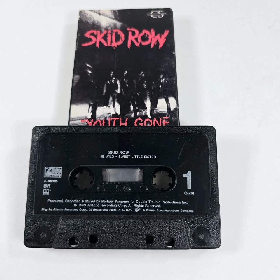 SKID ROW Youth Gone Wild CASSETTE SINGLE Atlantic 7 4-88935 US 1989 Cardboard  - Image 3 of 4