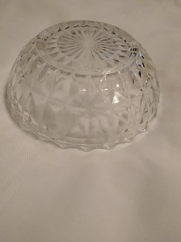 Plato de baratija tazón transparente pequeño de vidrio cortado 4,5" redondo 1,5" borde festoneado alto Foto 2 de 3