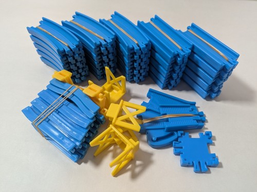 Thomas & seine Freunde Kapsel Plarail TOMY verschiedene Schienen Lot Sets - Bild 1 von 5