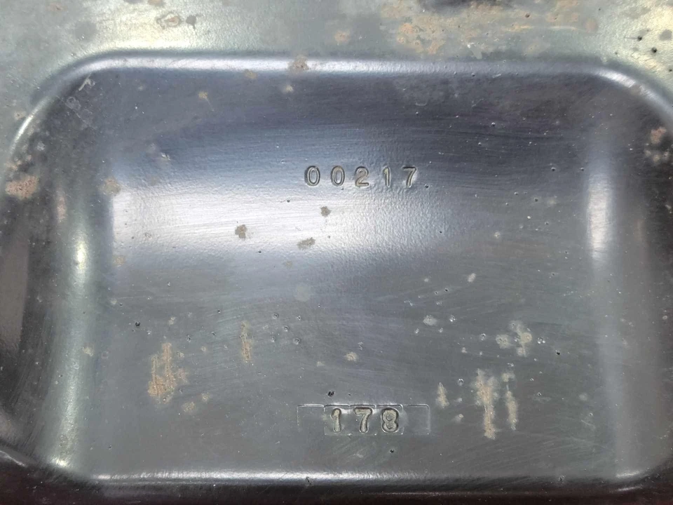 Subchasis travesaño trasero Saturn Vue 2008-2010 AWD genuino OEM 25888047 Foto 4 de 4