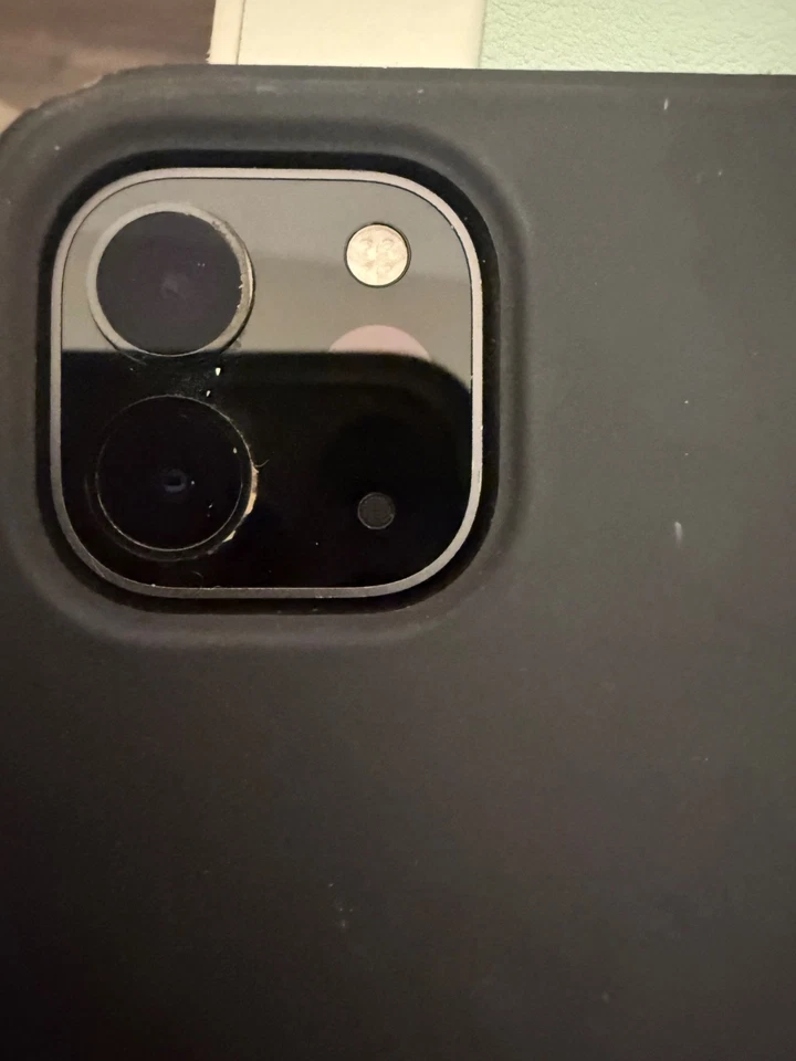 Apple iPad Pro 11-inch (3rd generation) with all accessories (see description) - Image 4 of 4