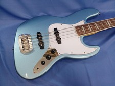 G&L Tribute JB E-Bass Lake Placid Blue Gebraucht