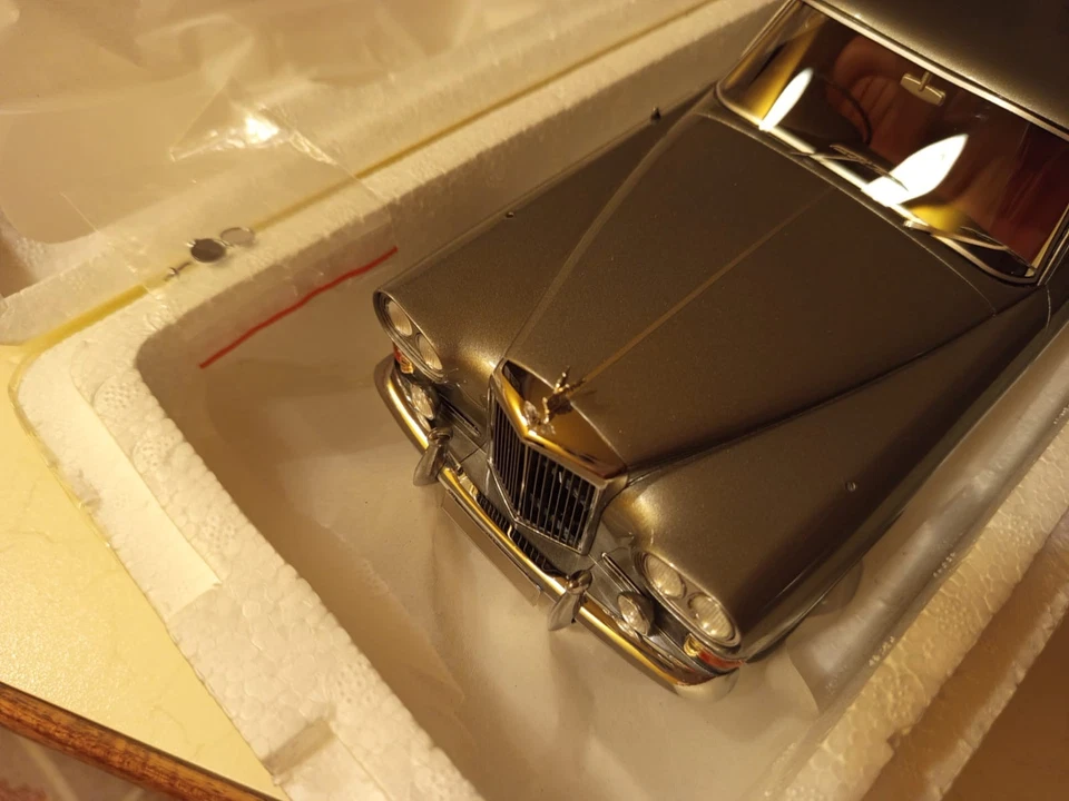 Bentley S3 Park Ward Mulliner 1/18 di Bos Model come nuovo con scatola. BOS301. - Immagine 2 di 4