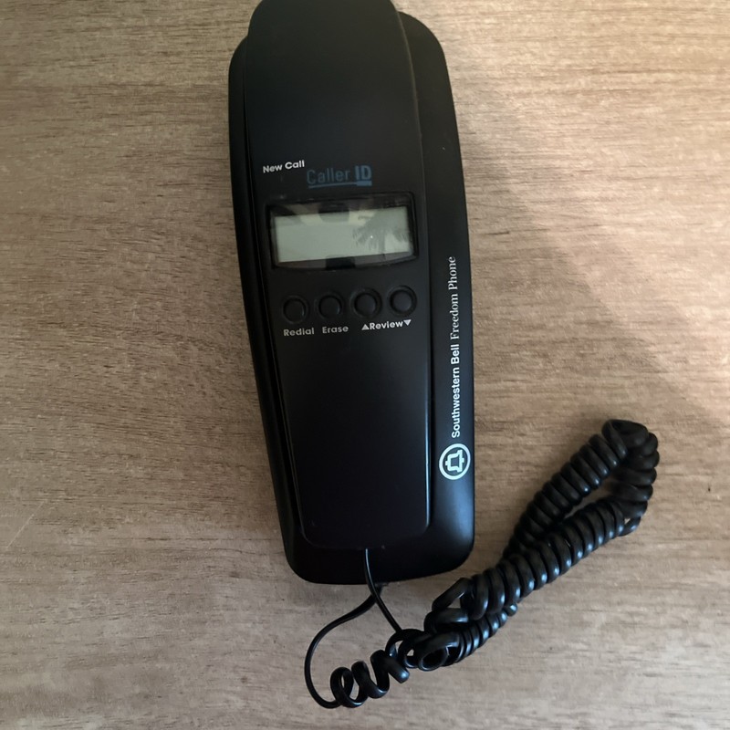 Southwestern Bell Freedom Phone w/Caller ID Corded Sleekline FM2552BLW (Black)