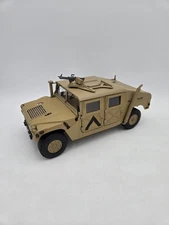 1:18 Exoto ThunderTrac AM General Humvee '95 Military Desert Storm in Battle San