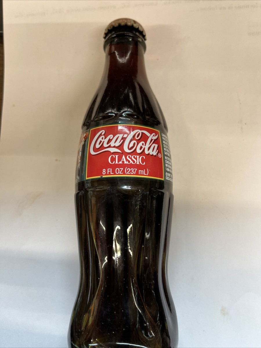 RARE 1997 BOY CATCHES SANTA Christmas Edition Coca Cola Bottle 8oz