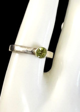 VTG STERLING 925 Asymmetric Faceted PERIDOT Squared Band Ring Size 8.75 - 3.2G