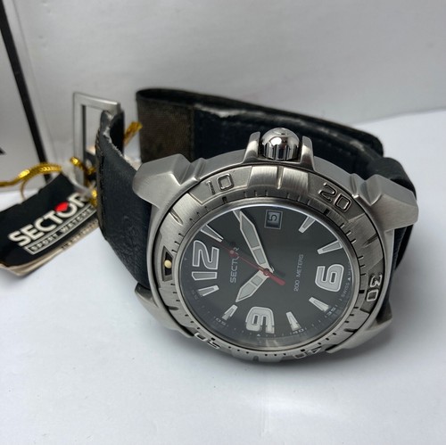 SECTOR,DIVERS,DATE,BLACK DIAL,SAPPHIRE,SWISSMADE,200M,NEWOLD STOCK,freeshipping. - Foto 2 di 12