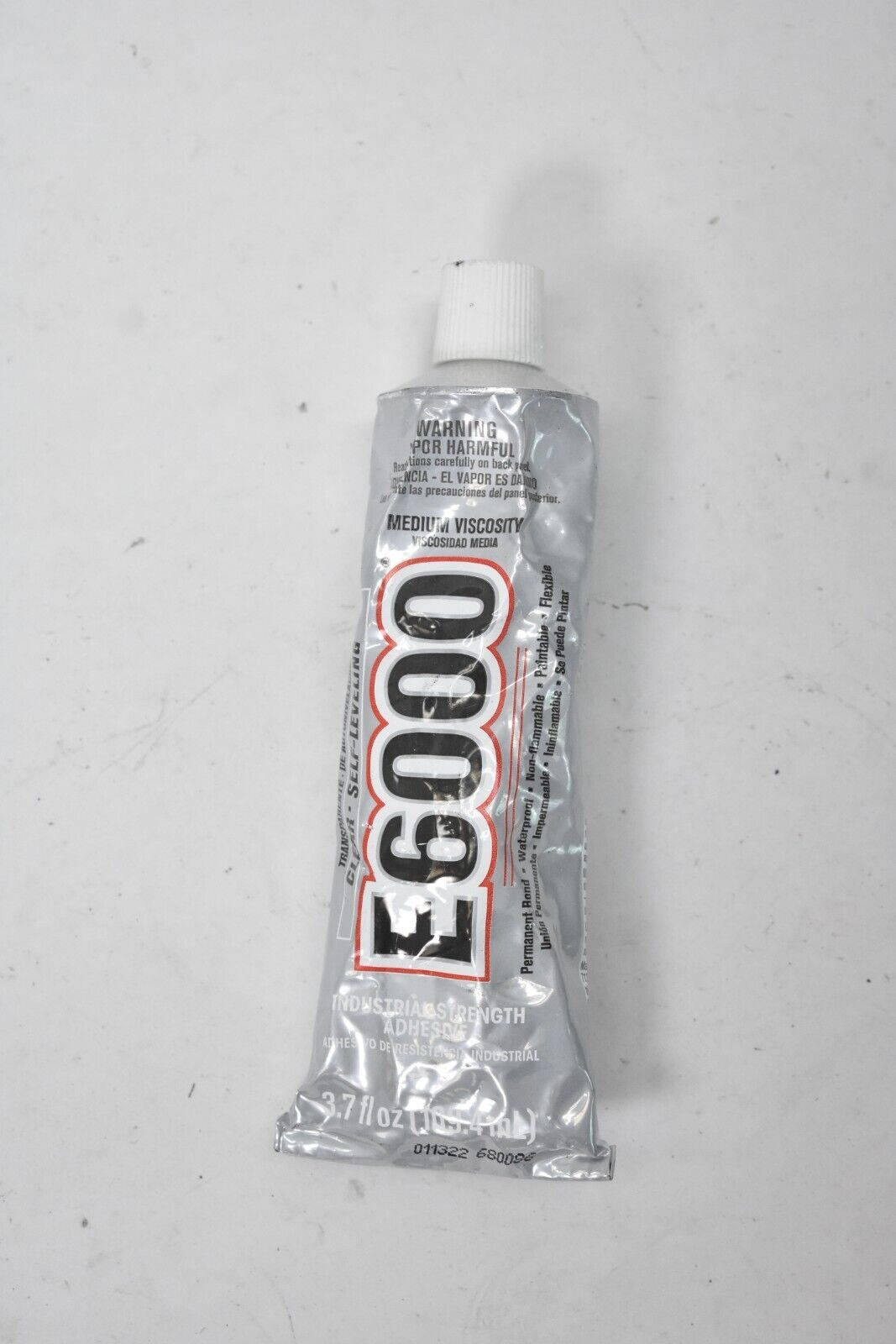 E6000 Medium Craft Adhesive Glue, 2.0 FL OZ With Attached Nozzle