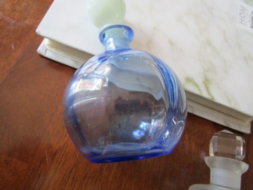 2 schöne Vintage Parfum Flakons Glas Kristall, Blue Diamond - Bild 4 von 11