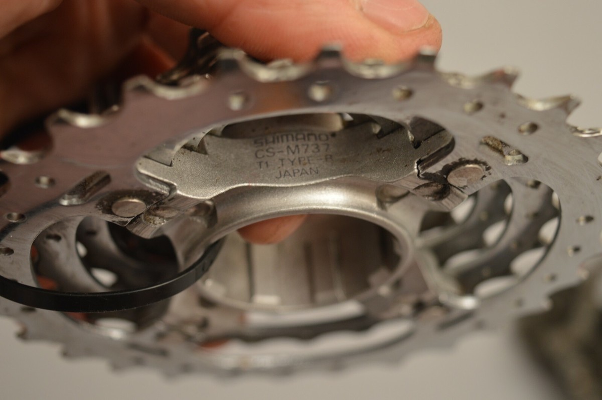 新品未使用】シマノ XT CS-M737 B1 TYPE-R 8s 11-28T 新品未使用】シマノ XT CS-M737 B1 TYPE-R 8s 11-28T 新品未使用