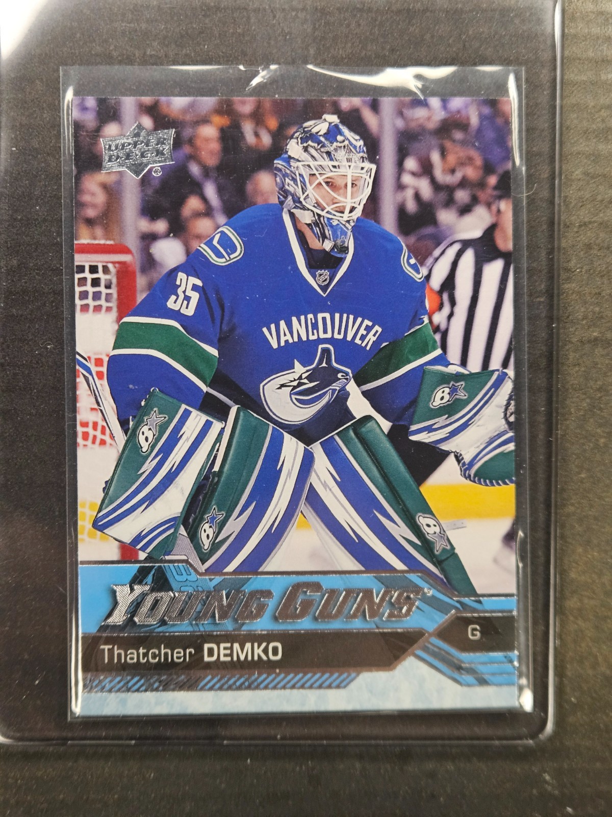 2016-17 Upper Deck - Young Guns #472 Thatcher Demko (RC) Rookie Canucks