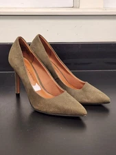 CHRISTIAN SIRIANO for Payless High Heel Shoes Pumps Size 8 Army Green Faux Suede
