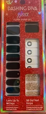 Dashing Diva Gloss 32 Gel Nail Strips CHRISTMAS COTTAGE CHARM DARK GREEN WREATHS
