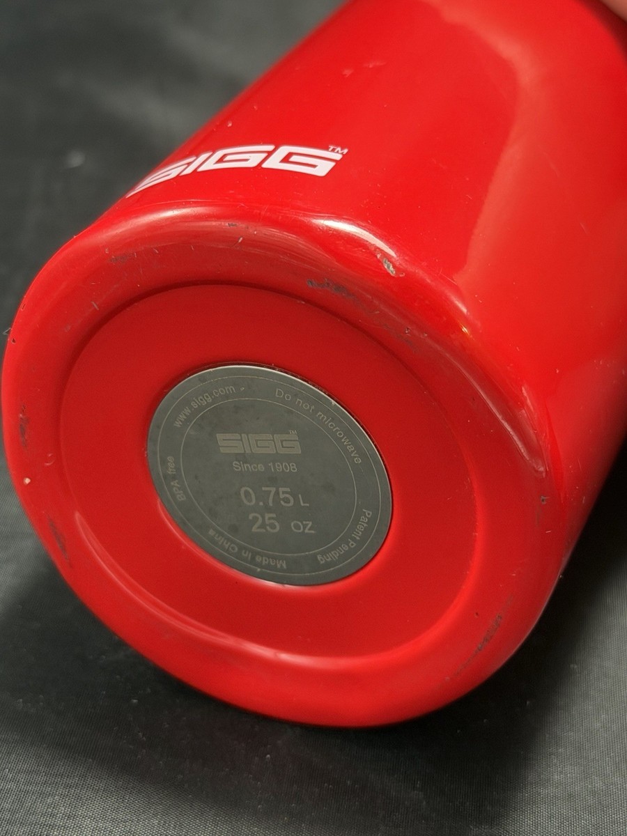 SIGG x Supreme Traveller 0.6L Water Bottle (SS23A113) - Red for