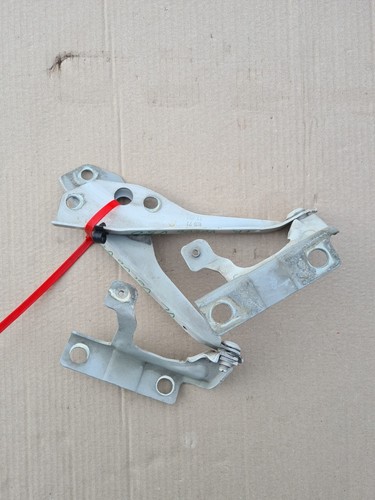 Motorhaubenscharniere Scharniere rechts links Volvo V50 S40 30753597 30753598