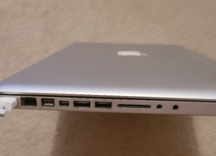 MacBook Pro 15 A1286, 2009, Core 2 Duo 2.66GHz 256GB SSD 8GB RAM El Capitan - Image 3 of 4