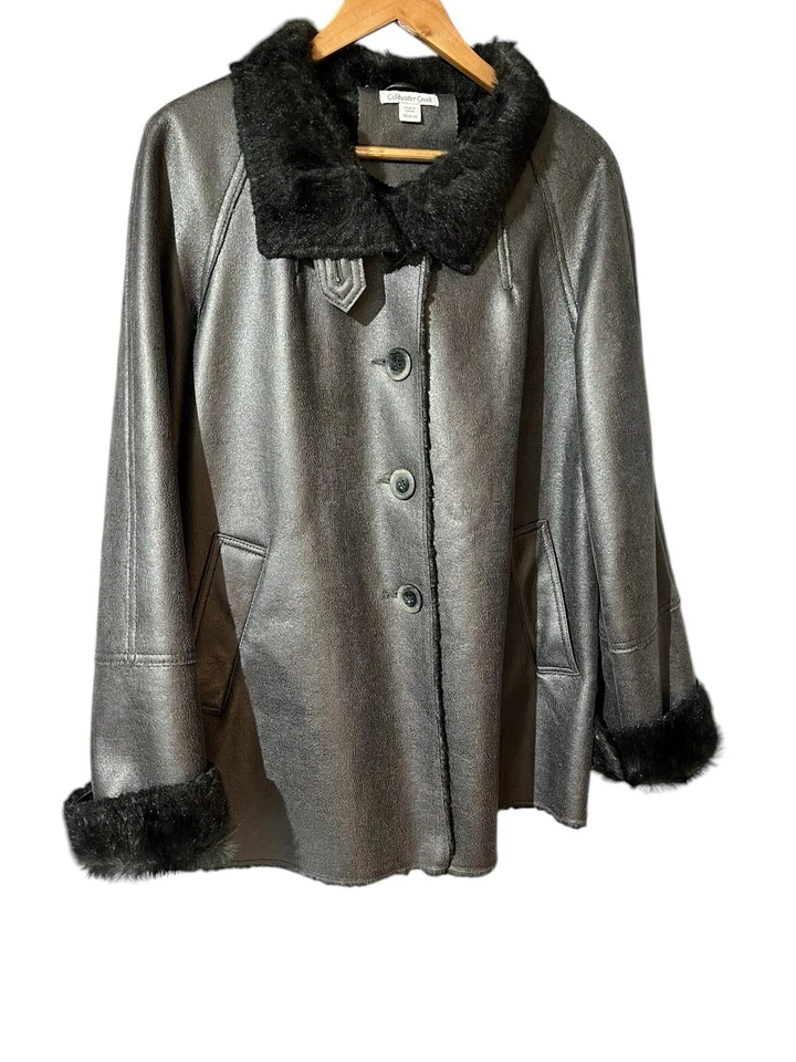 Chaqueta Coldwater Creek Metálica Imitación Cuero Med 10-12 Forrada de Piel Peltre Relajada