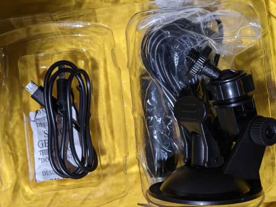 Sharper Image Dash Cam Camera for Dashboard - Black - BRAND NEW! - Image 4 of 4