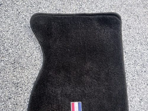 1994-2004 Ford Mustang Set Of 4 Lloyd Black Carpet Floor Mats With Logo - Picture 9 of 15