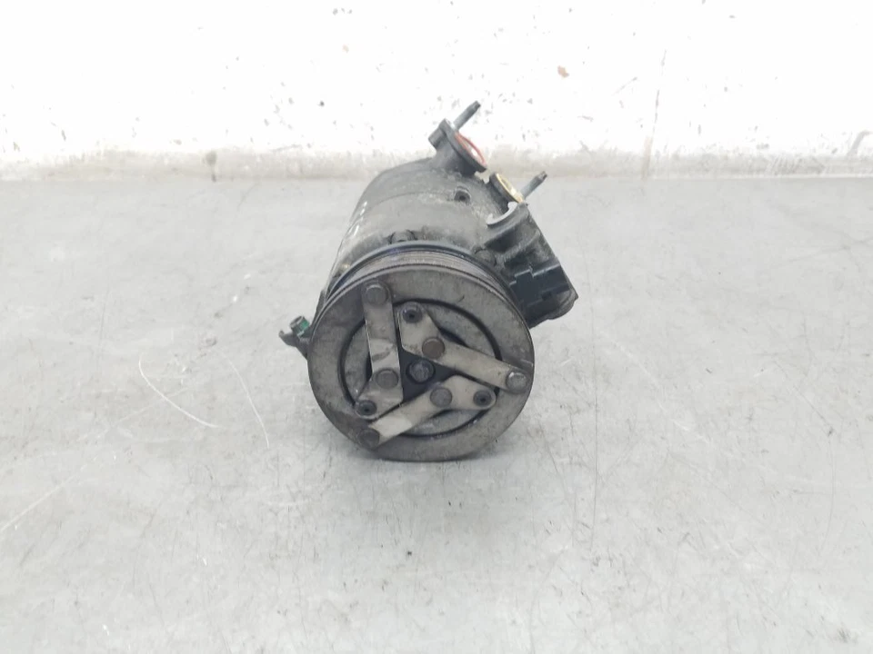 VOLVO S80 V70 2.0 T5 PETROL 11-2014 AC AIR CON COMPRESSOR 8623176 36012442  - Image 2 of 4