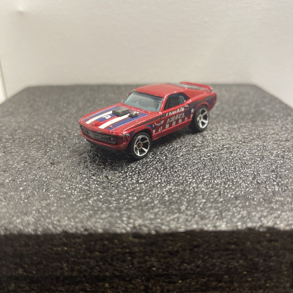 Hot Wheels Ford Mustang Mach 1 Captain America Series 1997 Mattel