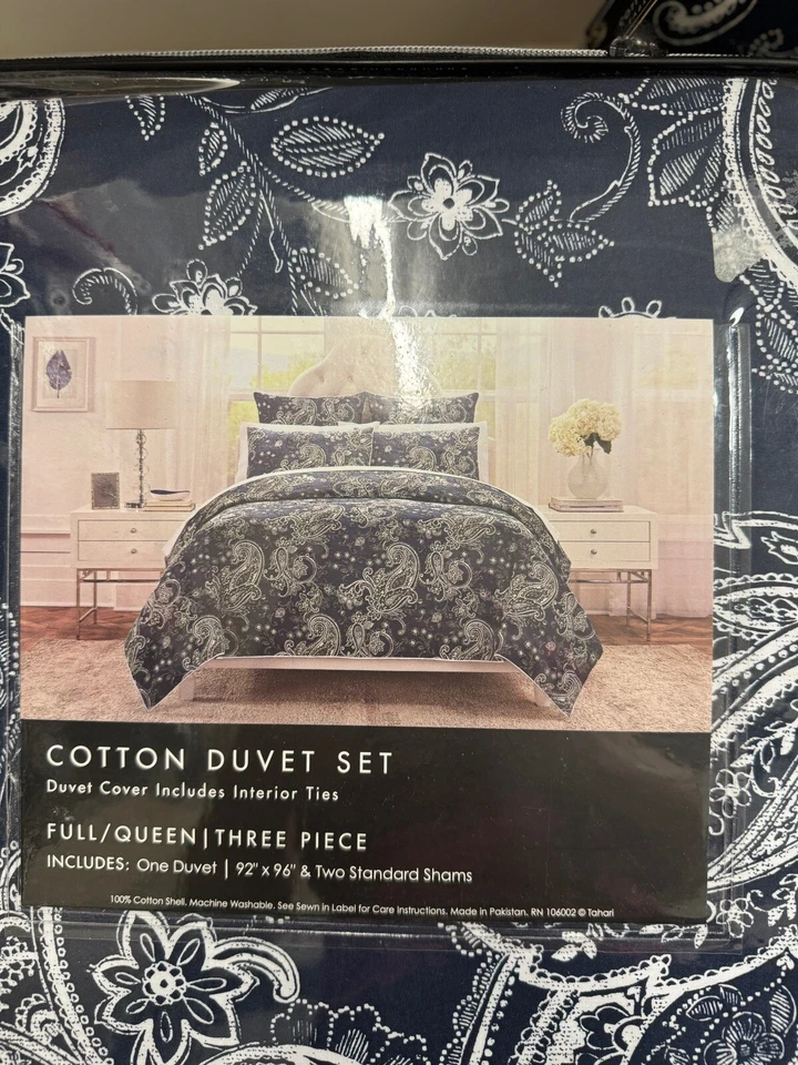 Juego de funda nórdica Tahari azul marino oscuro blanco cachemir completo / queen 3 piezas nuevo Foto 4 de 4