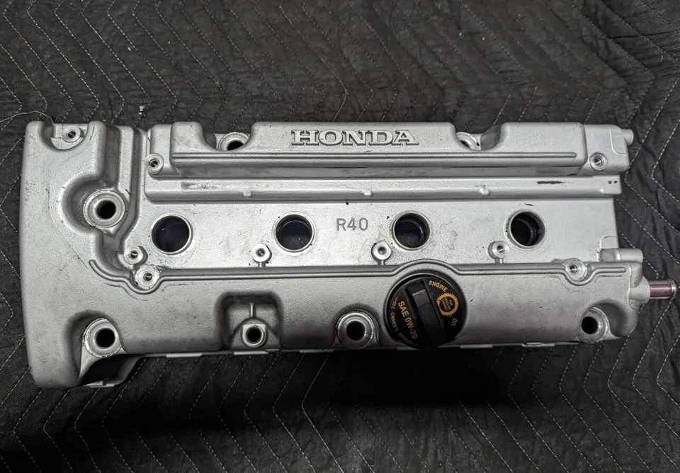 Honda Accord 2008 2009 2010 2011 2012 cubierta de válvula 2,4 L K24 OEM Foto 2 de 3