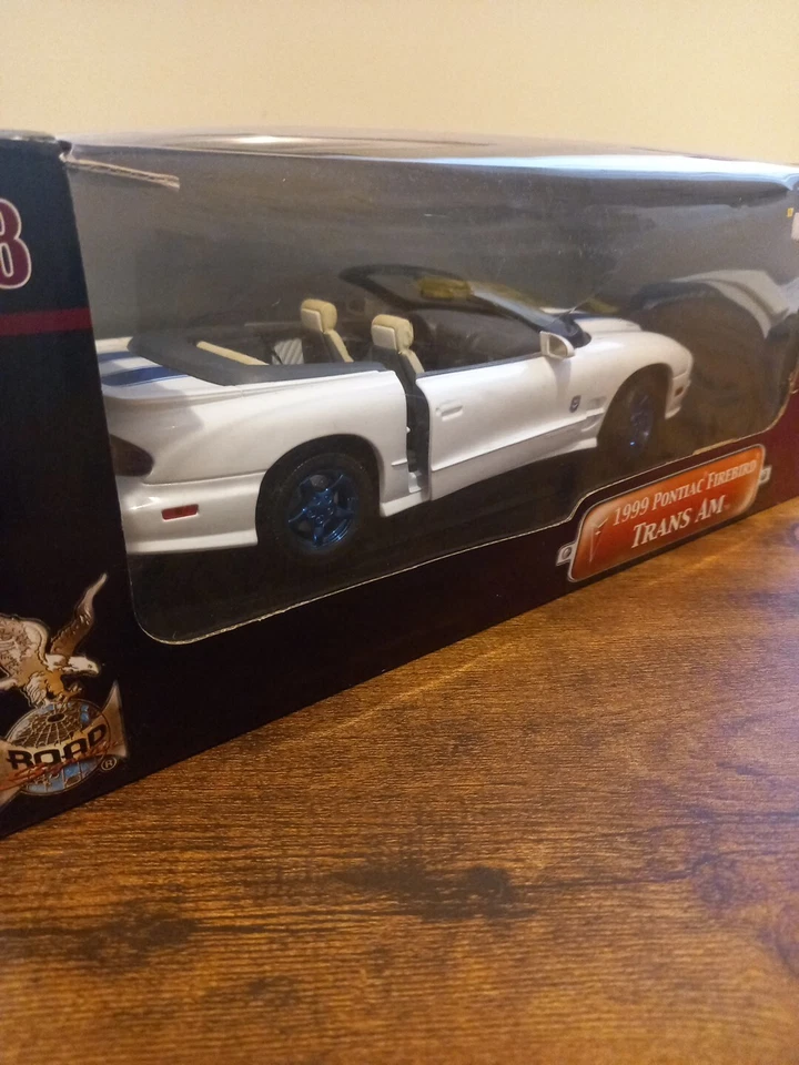 Yat Ming 1:18 Pontiac Firebird Trans Am item nº 92388 na caixa GRÁTIS P&P no Reino Unido - Imagem 4 de 4
