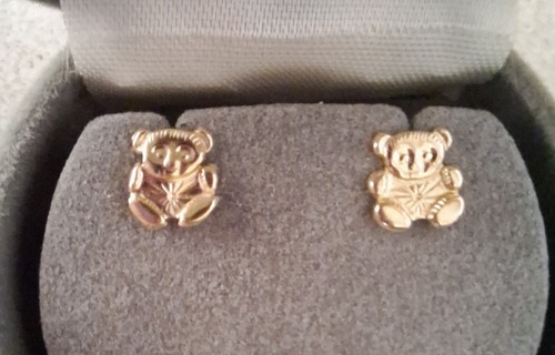 Gold Miniature Bear Earrings 8 mm square Very Good Unbranded