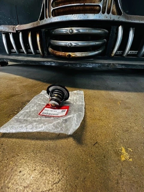 (1) Genuine OEM 19301-P8E-A10 Honda Accord PILOT Acura RL MDX CL Thermostat - Image 3 of 3