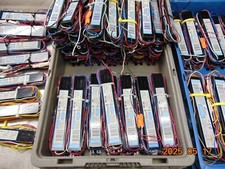Lot OF 10 NEW ADVANCE ICN-1P32-N ELECTRONIC FLUORESCENT BALLAST 1 LAMP 32W T8