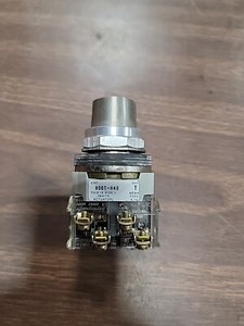 Allen Bradley 800T-H48 Key Selector Switch Ser. T 800TH48 No Key G103