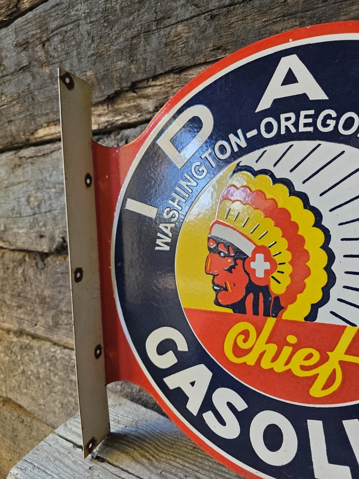 VINTAGE DOUBLE SIDED IDAHO CHIEF GASOLINE PORCELAIN FLANGE SIGN 17.5" X 17" - Image 2 of 4