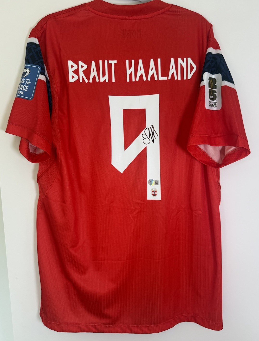 Erling Braut Haaland Autographed Norway #9 Soccer Jersey Beckett BAS COA