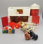 Vintage Fisher Price Little People Play Family Farm Barn 915 Wood Base COMPLETE