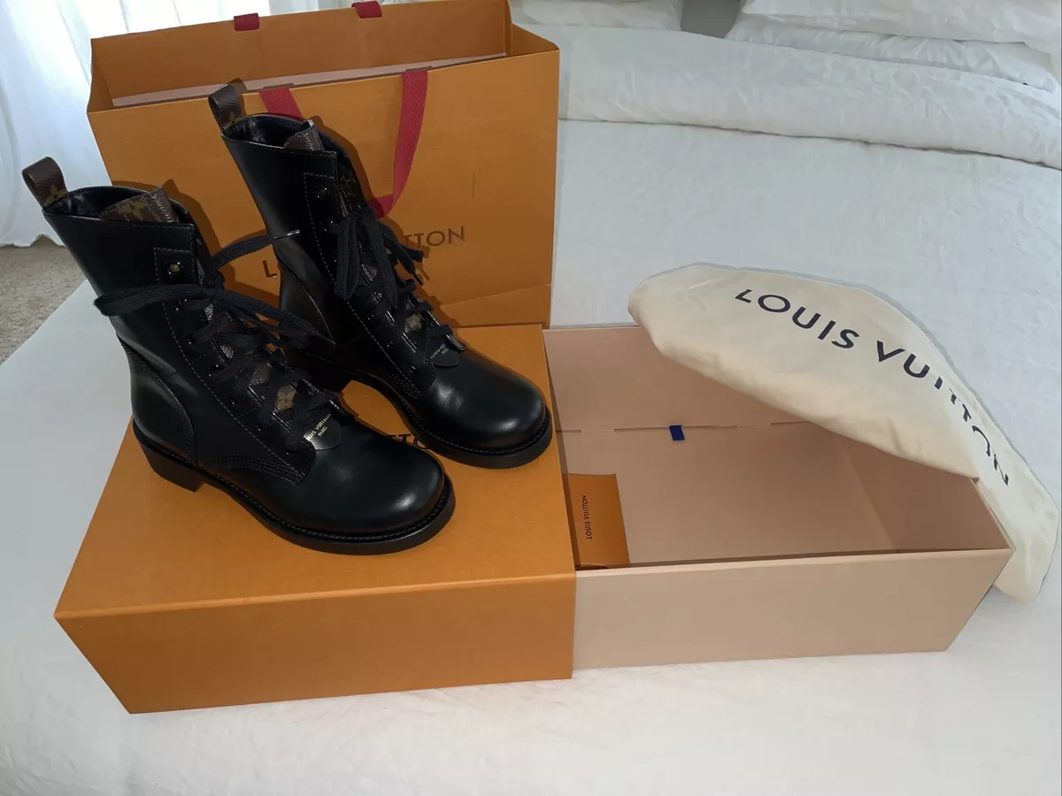 Louis Vuitton Authentic METROPOLIS FLAT RANGER Boots Size 38