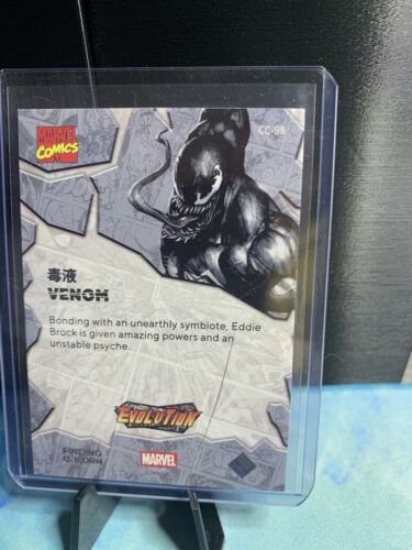 2024 Finding Unicorn Marvel Comics Universe Evolution #CC-98 Venom - Azul - Imagen 2 de 3