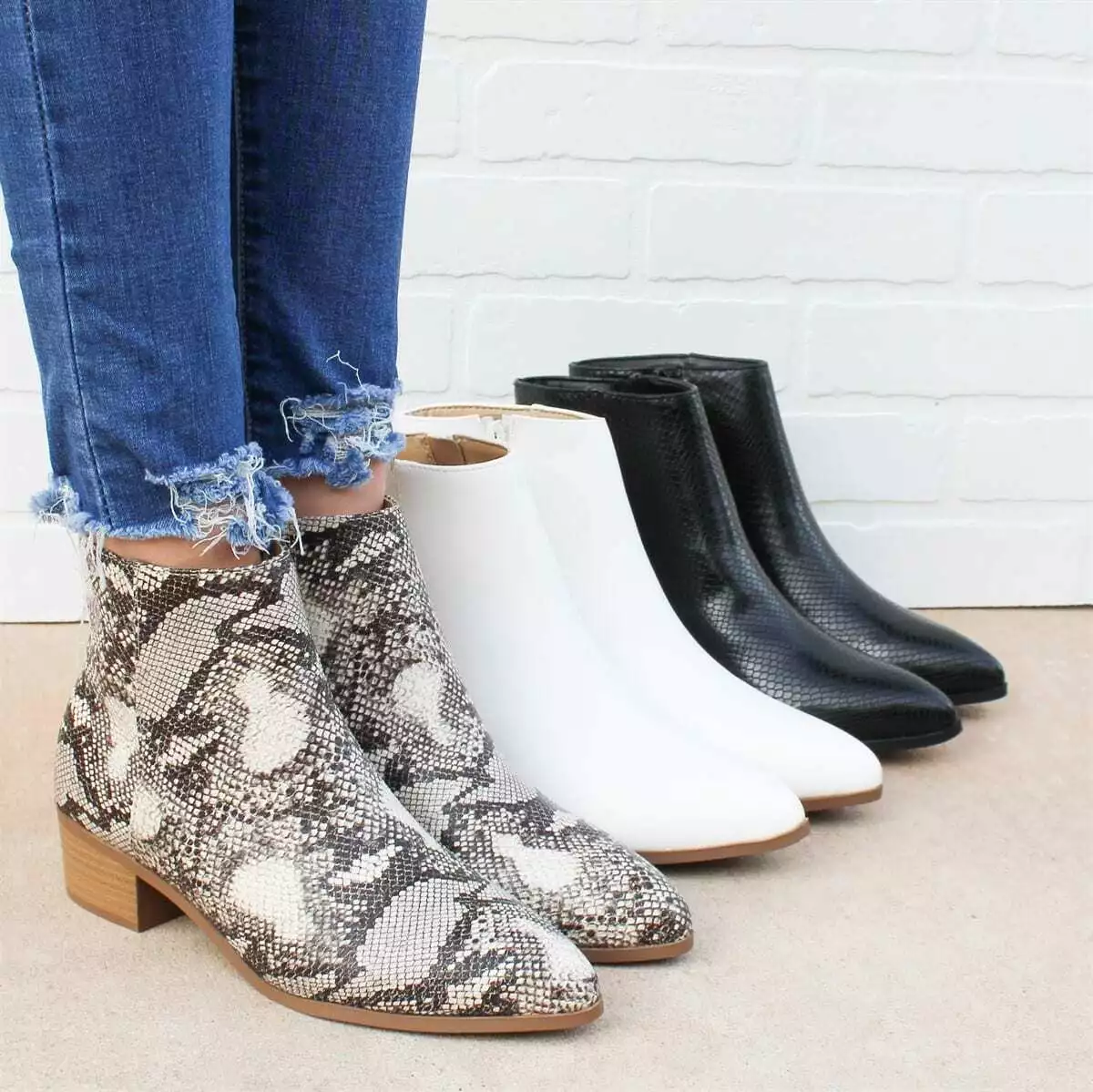 Pointed toe western booties clearance