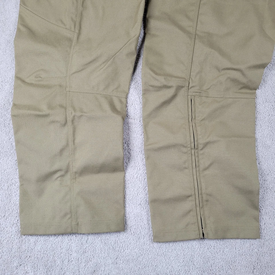 LL Bean Gaiters Hunting Chaps Men’s Size Short Husky Polyester Heavy Leg - Image 3 of 4