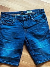 Hugo Boss Shorts/Jeans Mod. Delaware slim fit, size 36, mint condition, measurements in photos
