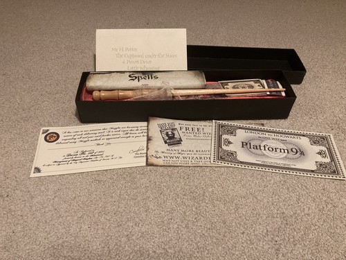 Harry Potter Wizarding Wares Collectible Items Includes The Marauders Map & More - Picture 2 of 6