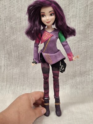 Disney 2016 Descendants 2 Wicked Ways Mal Doll