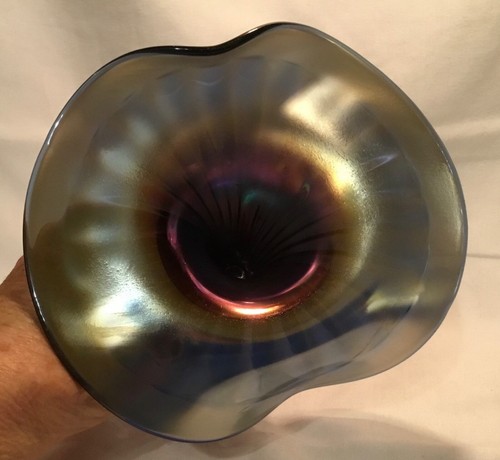 Lundberg? Fenton? Jack-in-the-Pulpit Iridescent Blue Aurene Art Glass Vase - Picture 6 of 9