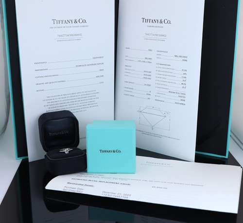 $6,450 Tiffany & Co 0.56ct G VS1 Platinum Oval Diamond Solitaire Engagement Ring - Picture 2 of 13