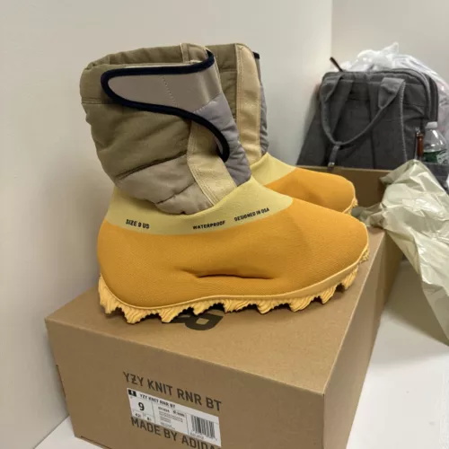 Knit Yeezy Runner Sulfur Boots