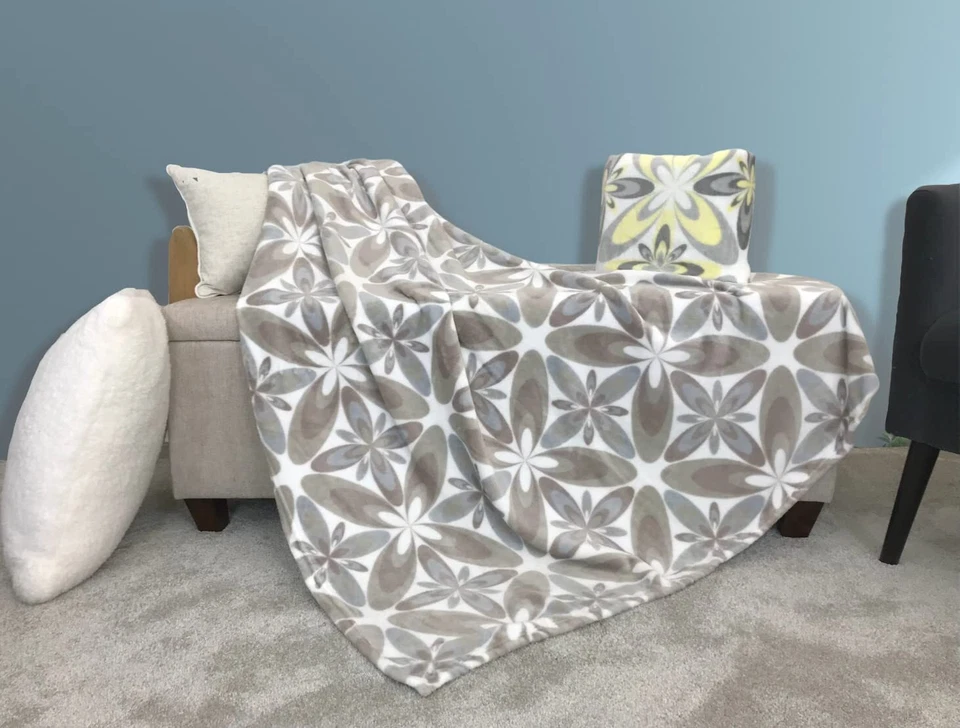 Modern Boho Throw Blanket Smooth Calming Geometric Soft Velvet Fleece Accent - Image 2 of 2