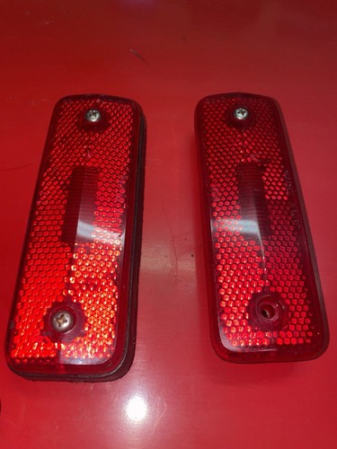 Toyota Celica, Supra : 1978, 1979, 1980, 1981, Rt or Lt, Rear Side Marker Light - Picture 5 of 9