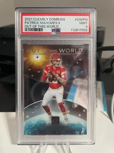 2021 Panini Clearly Donruss Patrick Mahomes II Out Of This World Chiefs