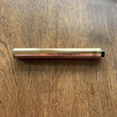 Yves Saint Laurent ~ Touche Eclat ~ Radiant Touch Concealer ~ 5.5 ~ Praline NIB 